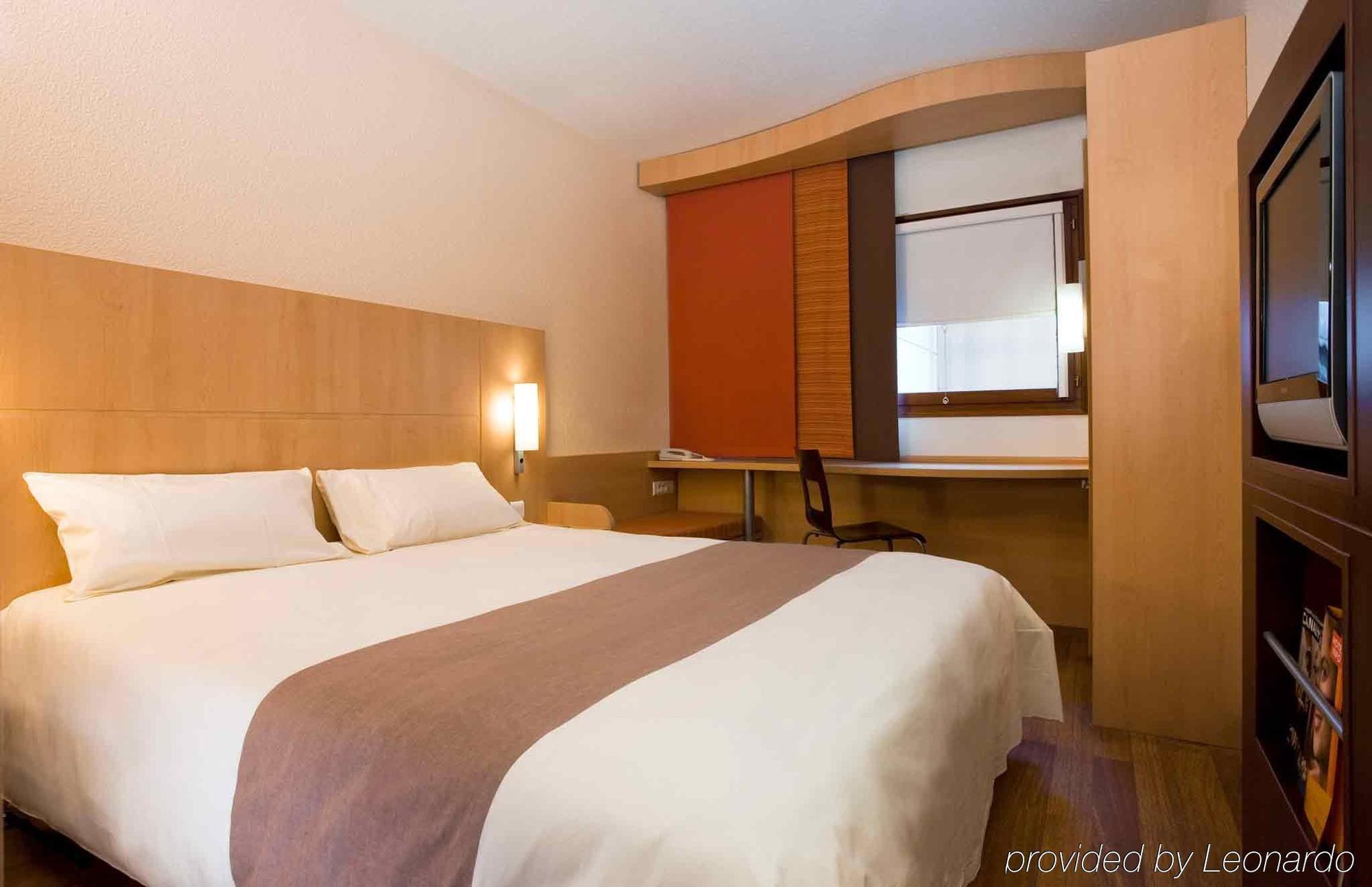Ibis Chateau De Фонтенбло Экстерьер фото
